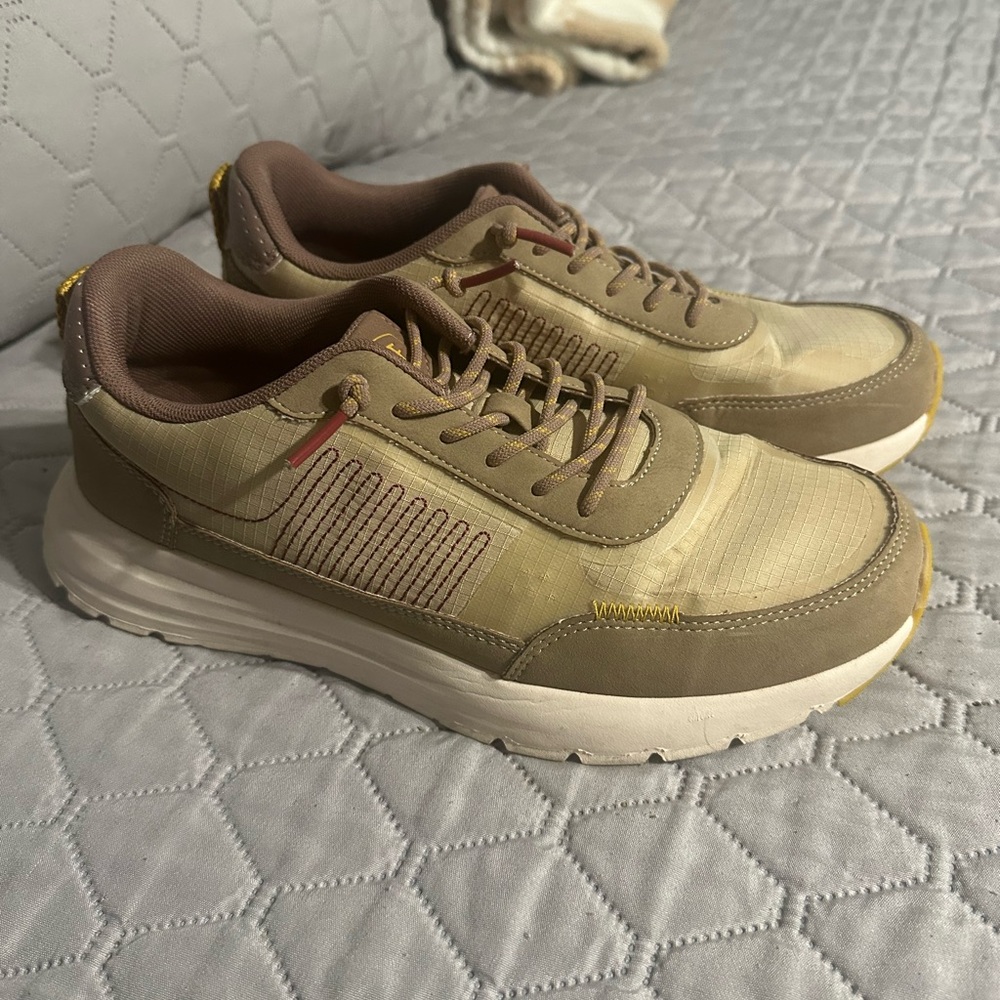 Hey dude sneakers